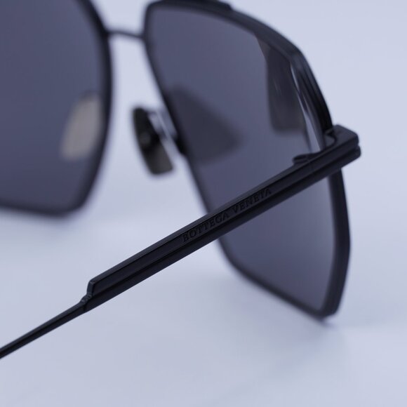 Bottega Veneta BV1012S 001 Sunglasses Black Aviator Frame, Grey Lenses main image 11